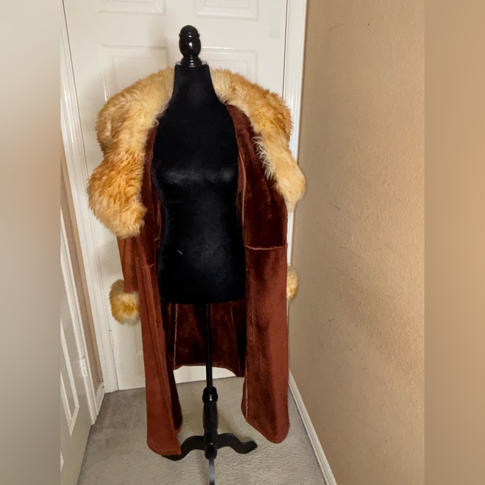 Vintage INSANE GORGEOUS  Rust Colored shearling sheepskin princess coat Size 12​ - Picture 9 of 12